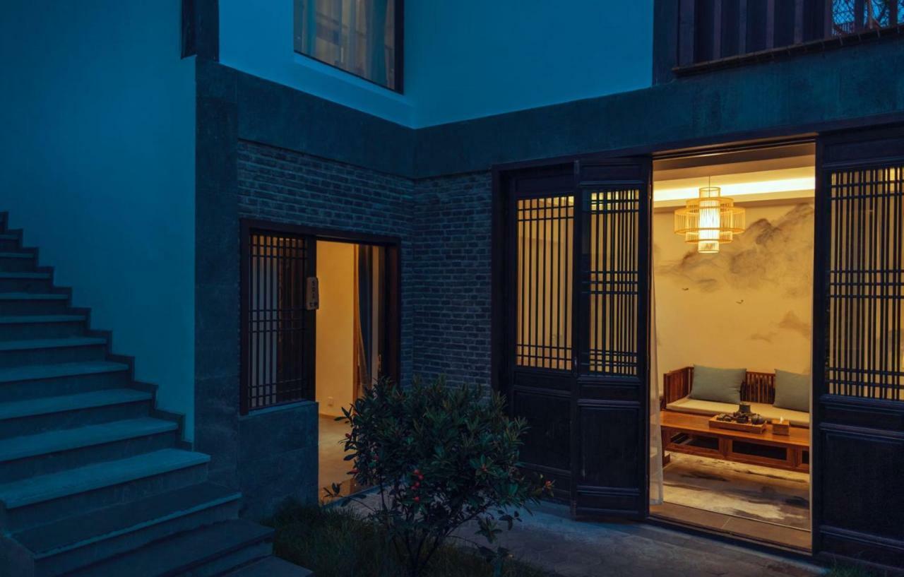 Lijiang Qilu Garden Hotel Baisha  المظهر الخارجي الصورة