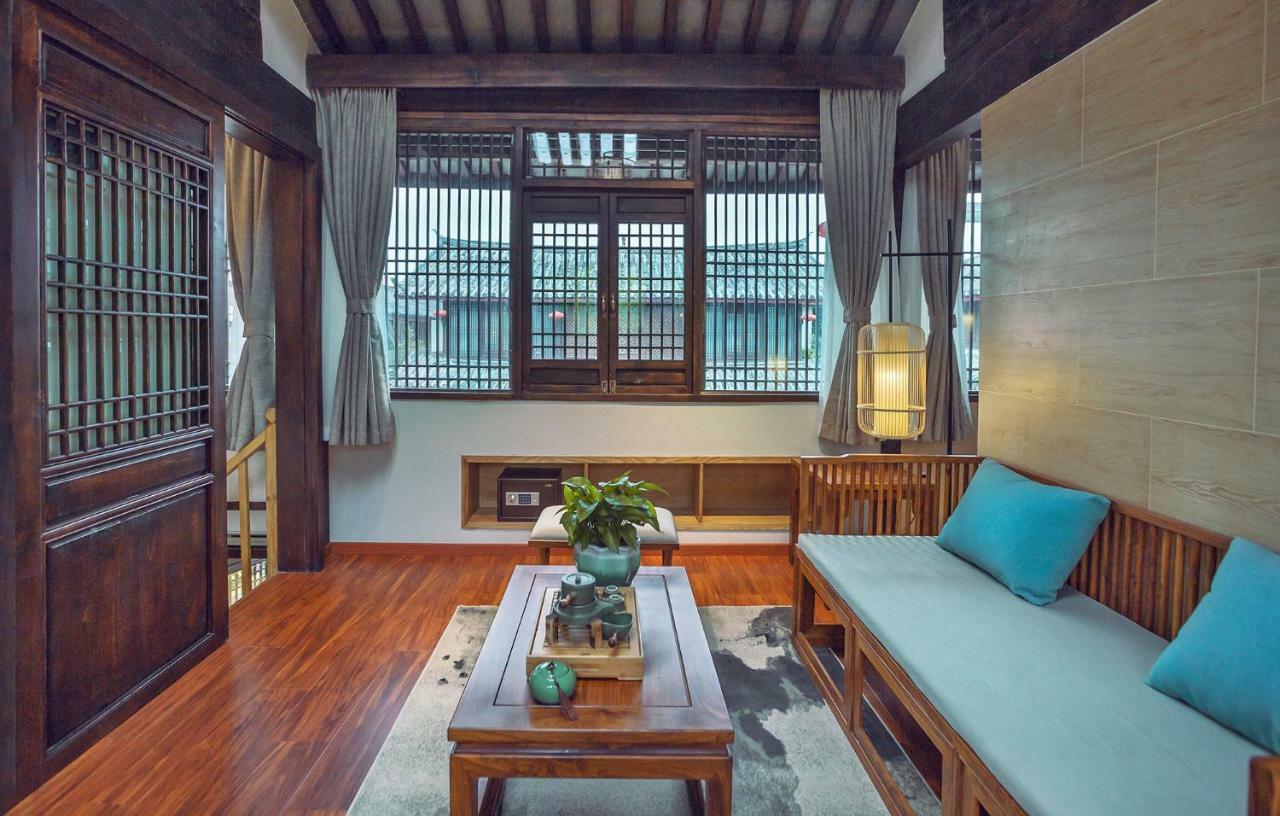 Lijiang Qilu Garden Hotel Baisha  المظهر الخارجي الصورة